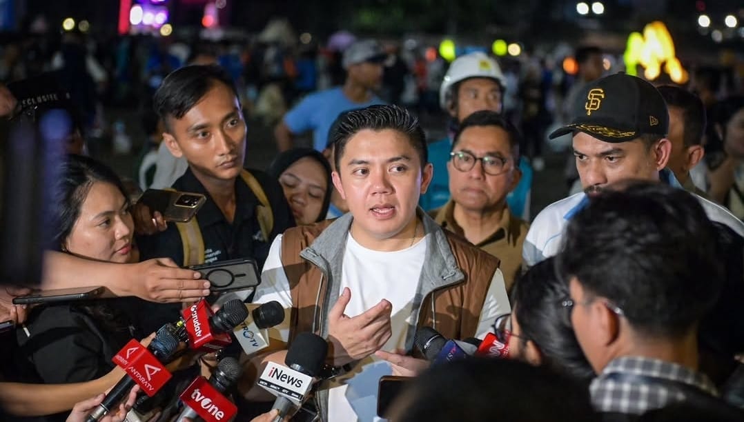 Antusiasme Masyarakat Tinggi, Seskab Teddy Sebut Bazar Rakyat di Monas Dihadiri 200 Ribu Orang