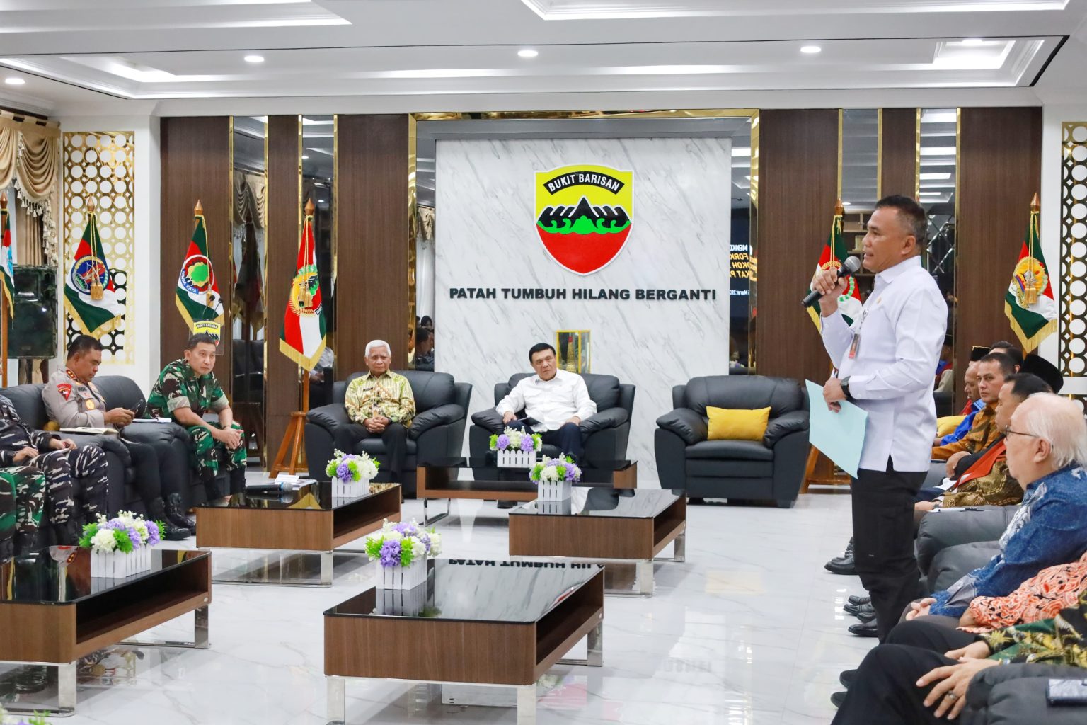Menko Polkam RI Jenderal TNI (Purn) Djamari Chaniago Kunker ke Makodam I/BB