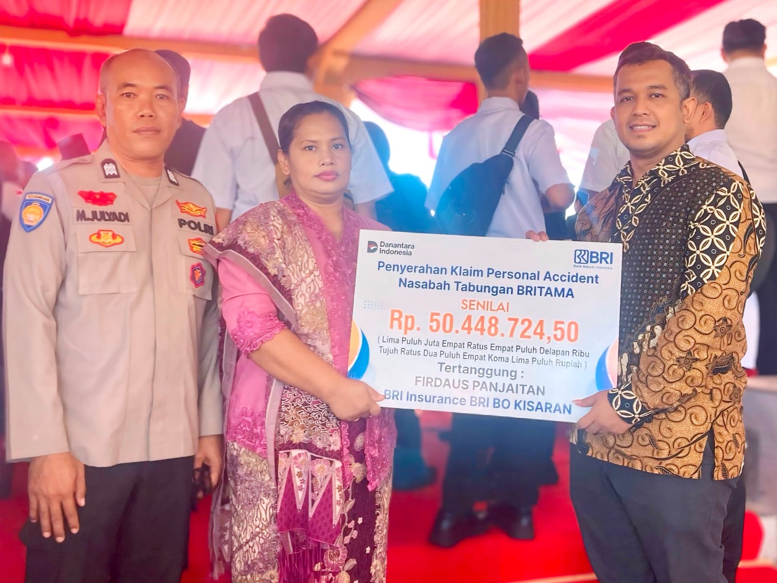 BRI BO Kisaran Serahkan Klaim Personal Accident Nasabah Tabungan Britama di Momen HUT Bhayangkara ke-80