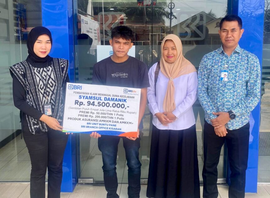 BRI BO Kisaran dan BRI Life Serahkan Klaim Asuransi AMKKM Plus kepada Ahli Waris Almarhum Syamsul Damanik