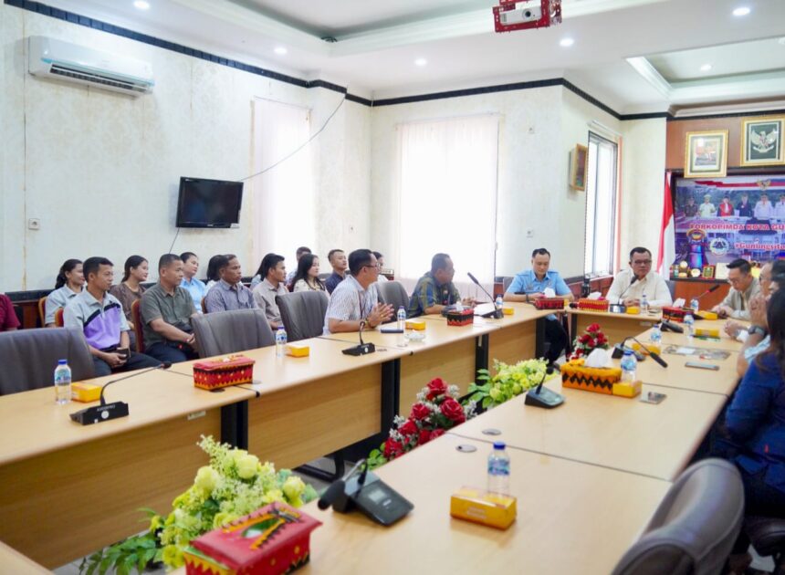 BRI BO Gunungsitoli Salurkan Bantuan Kesejahteraan kepada Guru Honorer di Kota Gunungsitoli