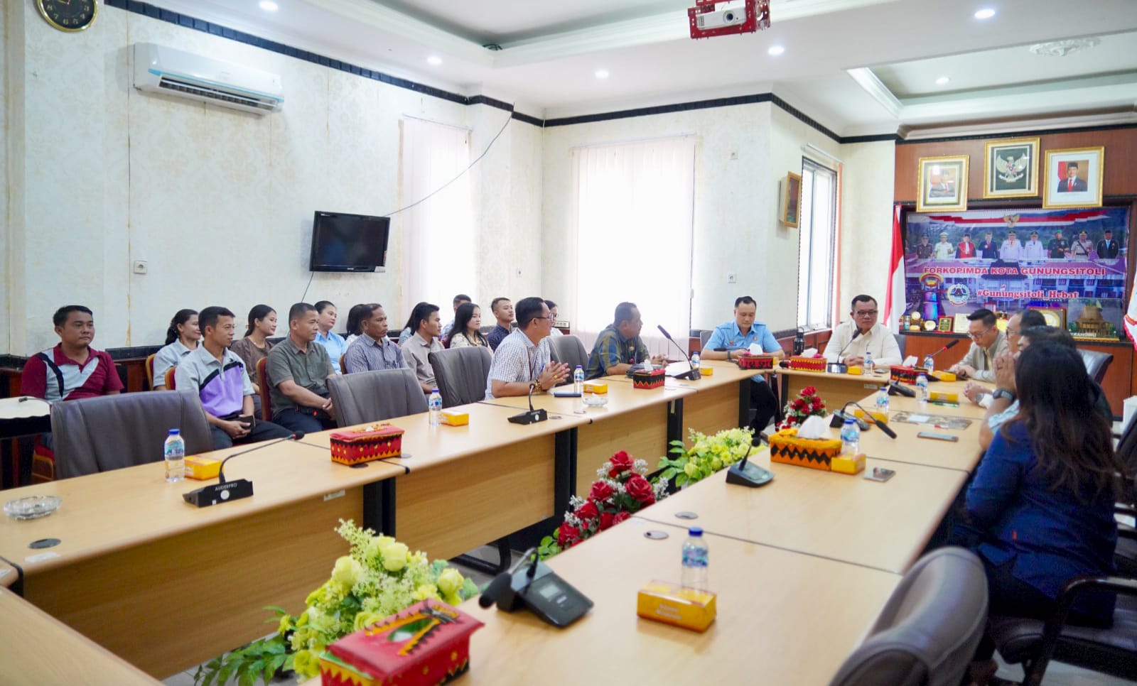 BRI BO Gunungsitoli Salurkan Bantuan Kesejahteraan kepada Guru Honorer di Kota Gunungsitoli